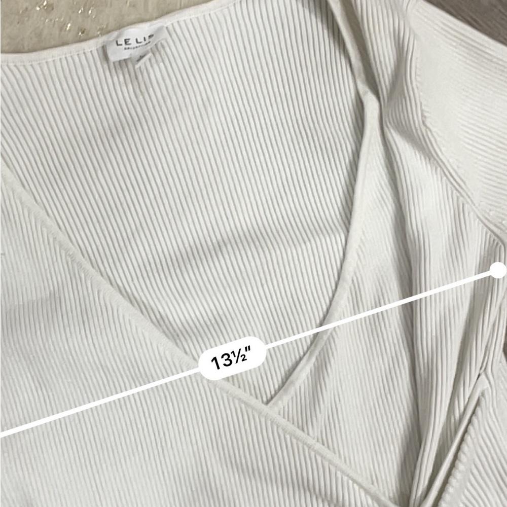 Le Lis white ribbed faux wrap crop top - Picture 3 of 4
